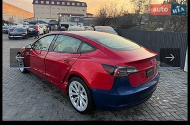 Седан Tesla Model 3 2021 в Ровно