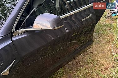 Седан Tesla Model 3 2019 в Львові