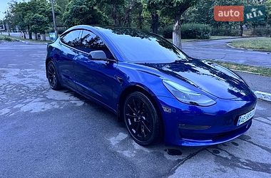 Седан Tesla Model 3 2022 в Дніпрі