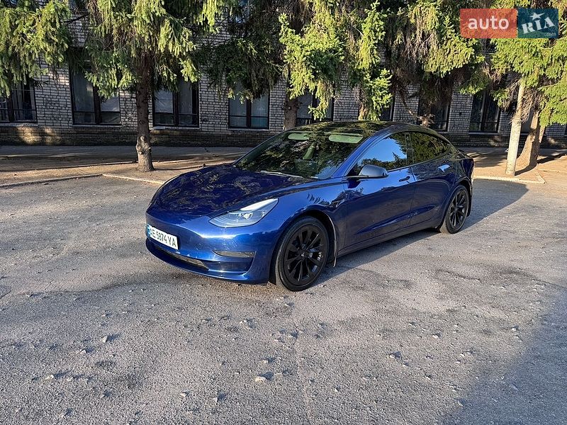 Седан Tesla Model 3 2022 в Дніпрі