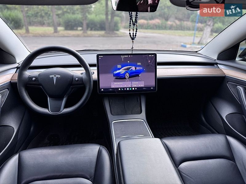 Седан Tesla Model 3 2022 в Дніпрі