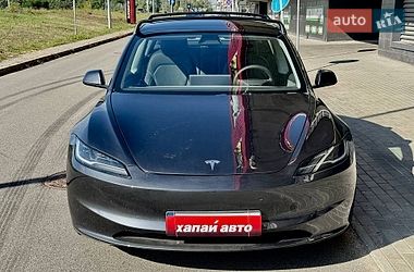 Седан Tesla Model 3 2024 в Києві