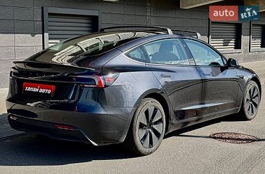 Седан Tesla Model 3 2024 в Києві