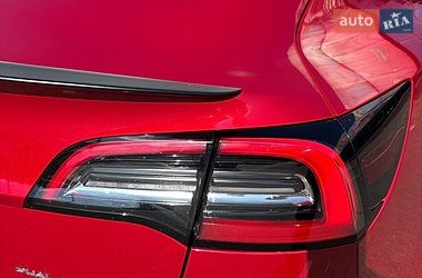 Седан Tesla Model 3 2018 в Киеве