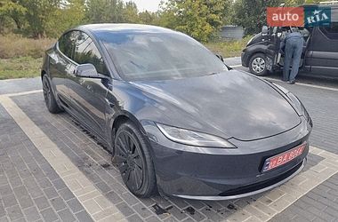 Седан Tesla Model 3 2025 в Кропивницькому