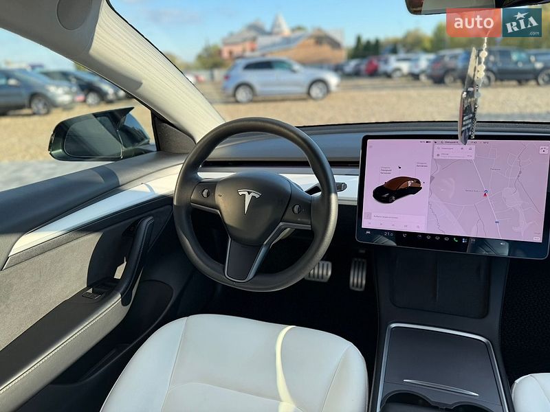 Седан Tesla Model 3 2021 в Коломые