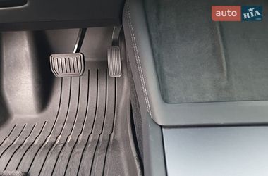 Седан Tesla Model 3 2025 в Кропивницькому
