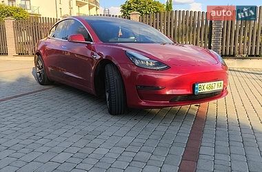 Седан Tesla Model 3 2018 в Старокостянтинові