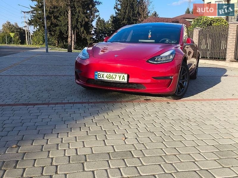 Седан Tesla Model 3 2018 в Староконстантинове