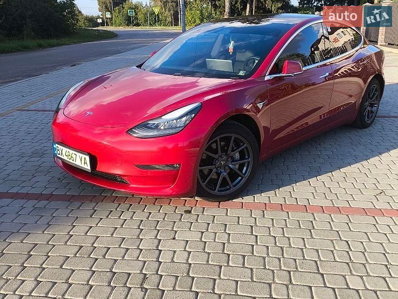 Седан Tesla Model 3 2018 в Старокостянтинові