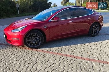 Седан Tesla Model 3 2018 в Старокостянтинові