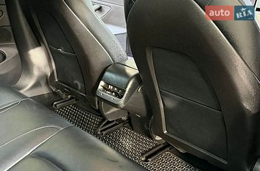 Седан Tesla Model 3 2018 в Авангарде