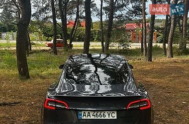 Седан Tesla Model 3 2020 в Киеве фото 7 Седан Tesla Model 3 2020 в Киеве