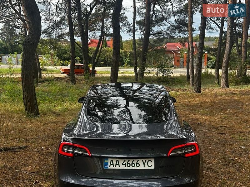 Седан Tesla Model 3 2020 в Киеве фото 7 Седан Tesla Model 3 2020 в Киеве