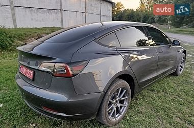 Седан Tesla Model 3 2023 в Олександрії