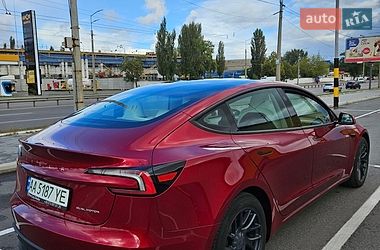 Седан Tesla Model 3 2024 в Києві