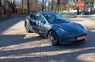 Седан Tesla Model 3 2020 в Львові
