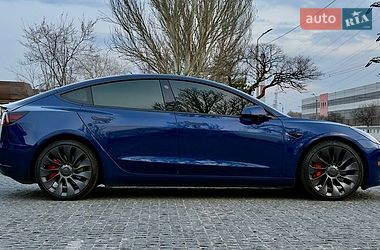 Седан Tesla Model 3 2023 в Дніпрі