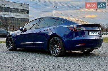 Седан Tesla Model 3 2023 в Дніпрі