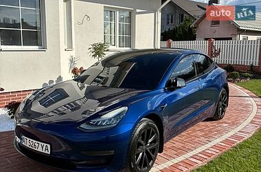 Седан Tesla Model 3 2019 в Ивано-Франковске