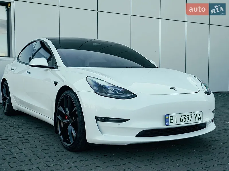 Tesla Model 3 2021