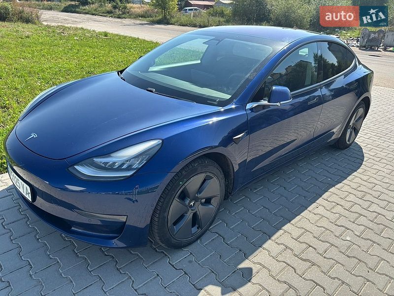 Tesla Model 3 2019