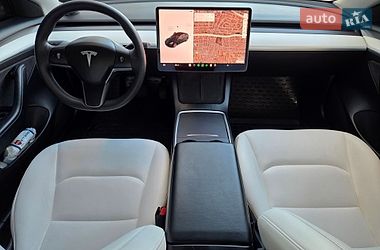 Седан Tesla Model 3 2021 в Києві