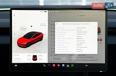 Седан Tesla Model 3 2024 в Киеве