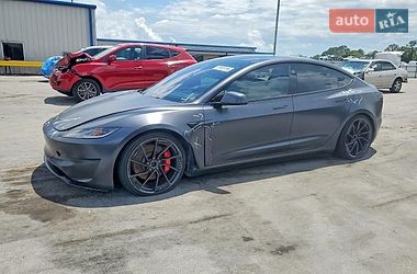 Седан Tesla Model 3 2024 в Львове