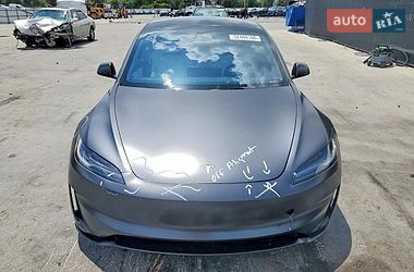 Седан Tesla Model 3 2024 в Львове