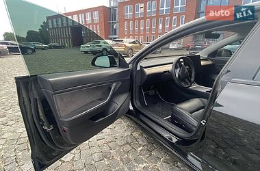 Седан Tesla Model 3 2021 в Днепре