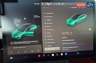 Седан Tesla Model 3 2021 в Киеве