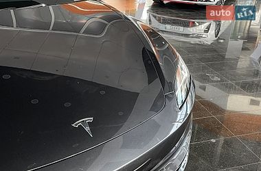 Седан Tesla Model 3 2025 в Днепре