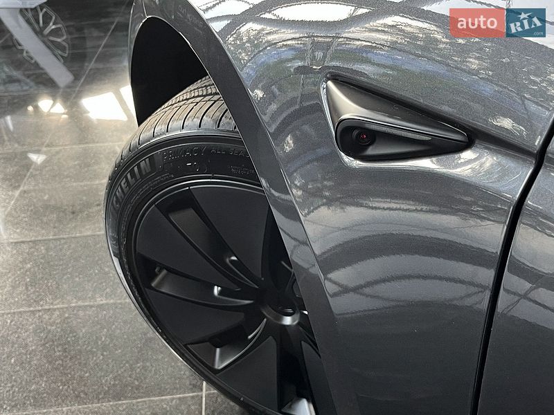 Седан Tesla Model 3 2025 в Днепре