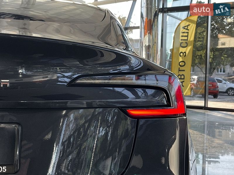 Седан Tesla Model 3 2025 в Днепре