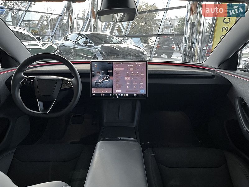 Седан Tesla Model 3 2025 в Днепре