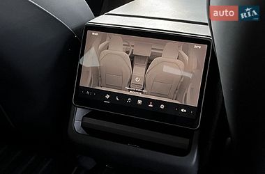 Седан Tesla Model 3 2025 в Днепре