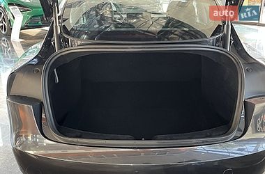 Седан Tesla Model 3 2025 в Днепре
