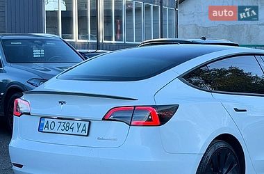 Седан Tesla Model 3 2023 в Львові