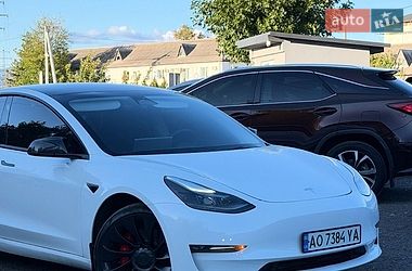 Седан Tesla Model 3 2023 в Львові