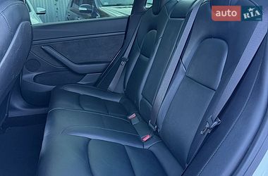 Седан Tesla Model 3 2023 в Львові