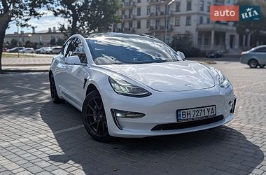 Седан Tesla Model 3 2019 в Одессе