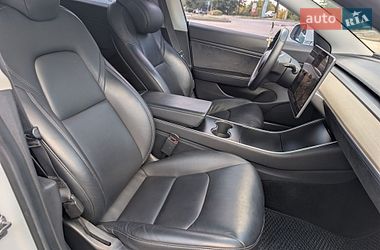 Седан Tesla Model 3 2019 в Одессе