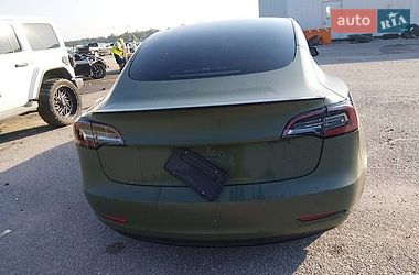 Седан Tesla Model 3 2022 в Львове