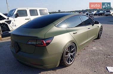 Седан Tesla Model 3 2022 в Львове