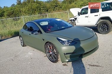 Седан Tesla Model 3 2022 в Львове