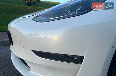 Седан Tesla Model 3 2022 в Киеве