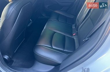 Седан Tesla Model 3 2022 в Киеве