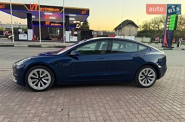 Седан Tesla Model 3 2022 в Ивано-Франковске