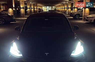 Седан Tesla Model 3 2020 в Одесі фото Седан Tesla Model 3 2020 в Одесі